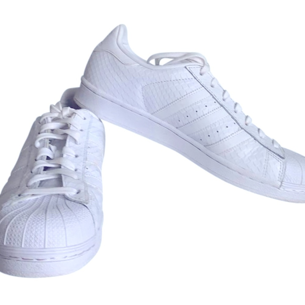 Ladies size 9 white Adidas Superstar sneaker - embossed snake leather!